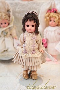 빈티지 마담알렉산더 Silk Victorian doll