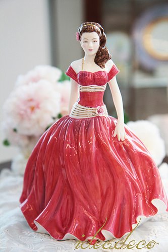 빈티지 로얄덜튼 다홍 드레스를 입은 아름다운 여인 피겨린