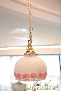 [Sale!!] 빈티지 분홍 입체꽃이 둘러져 있는 글래스 1구 팬던트 램프